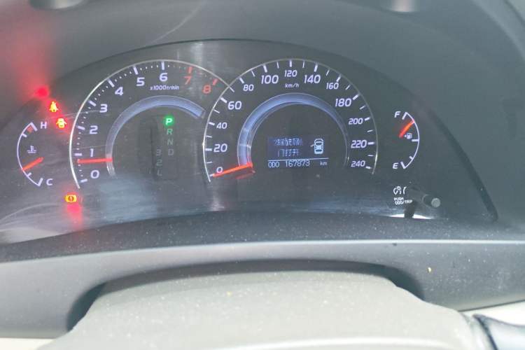 Used Toyota Camry 2013 200G Classic Luxury Edition Odometer Close Up