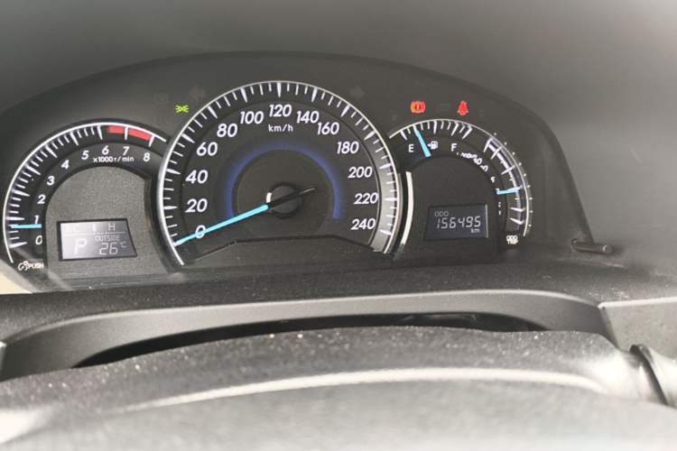 Used Toyota Camry 2013 2.5G Comfort Edition Odometer Close Up