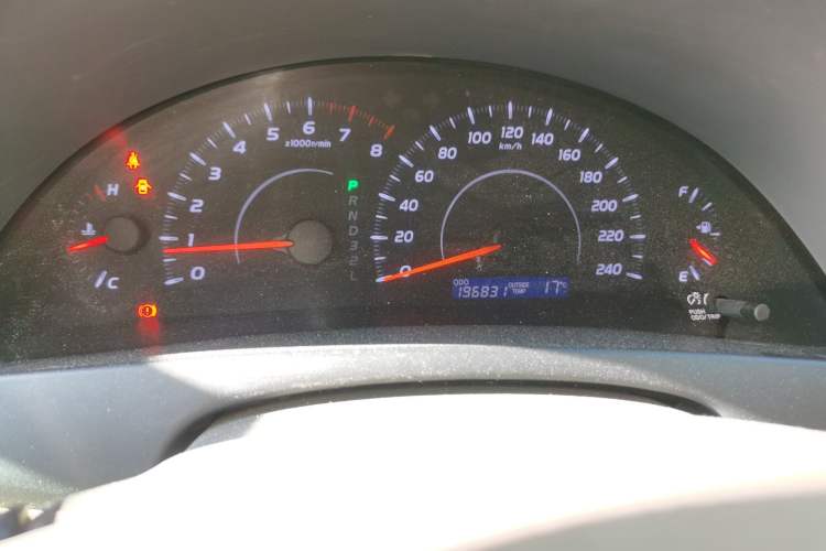 Used Toyota Camry 2013 200E Classic Elite Edition Odometer Close Up