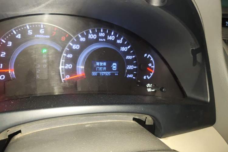 Used Toyota Camry 2013 200G Classic Luxury Edition Odometer Close Up