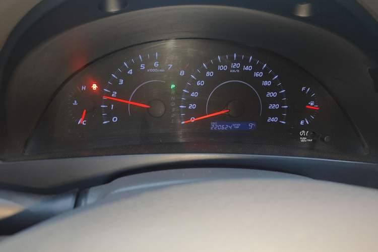 Used Toyota Camry 2013 200E Classic Elite Edition Odometer Close Up