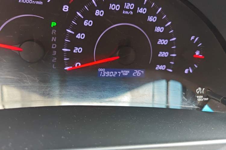 Used Toyota Camry 2013 200E Classic Elite Edition Odometer Close Up