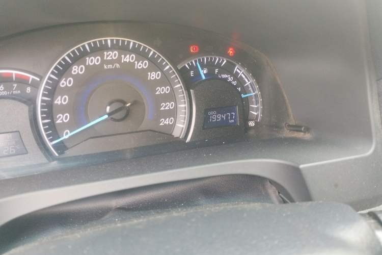 Used Toyota Camry 2013 2.0G Comfort Edition Odometer Close Up