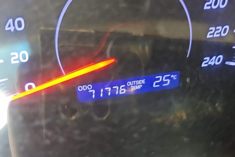 Used Toyota Camry 2013 200E Classic Elite Edition Odometer Close Up