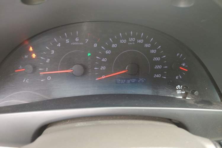 Used Toyota Camry 2013 200E Classic Elite Edition Odometer Close Up