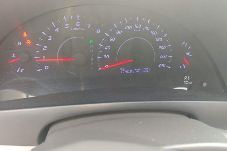 Used Toyota Camry 2013 200E Classic Elite Edition Odometer Close Up