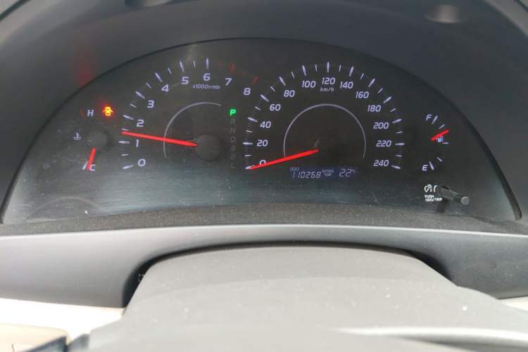 Used Toyota Camry 2013 200E Classic Elite Edition Odometer Close Up