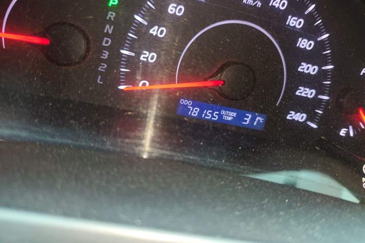 Used Toyota Camry 2013 200E Classic Elite Edition Odometer Close Up