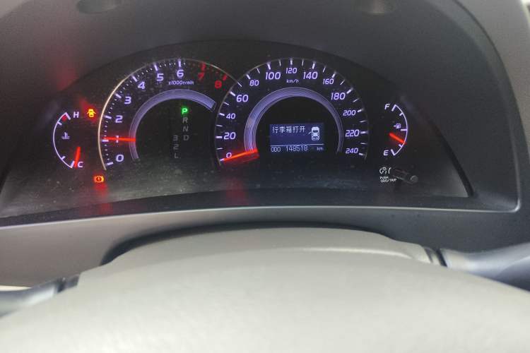 Used Toyota Camry 2013 200G Classic Luxury Edition Odometer Close Up