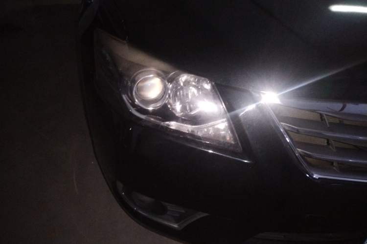 Used Toyota Camry 2013 200E Classic Elite Edition Right Front Headlight