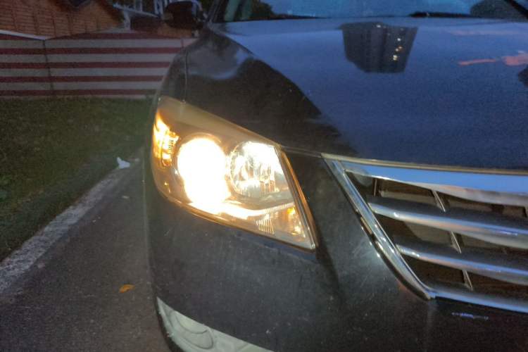 Used Toyota Camry 2013 200G Classic Luxury Edition Right Front Headlight