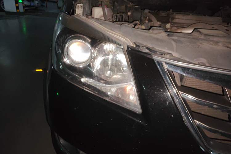 Used Toyota Camry 2013 200G Classic Luxury Edition Right Front Headlight