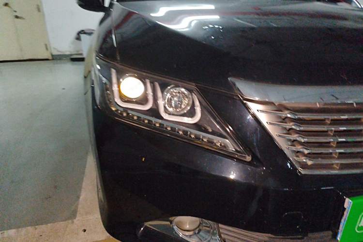 Used Toyota Camry 2013 2.0G Comfort Edition Right Front Headlight