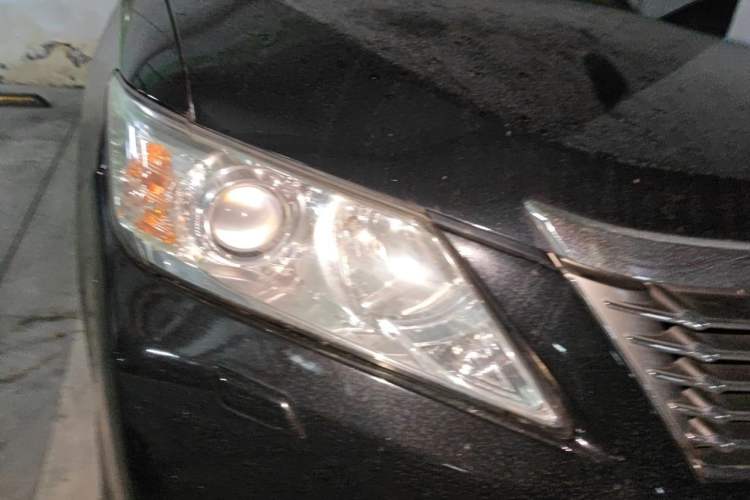 Used Toyota Camry 2013 2.5G Comfort Edition Right Front Headlight