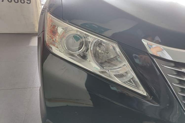 Used Toyota Camry 2013 2.5G Comfort Edition Right Front Headlight