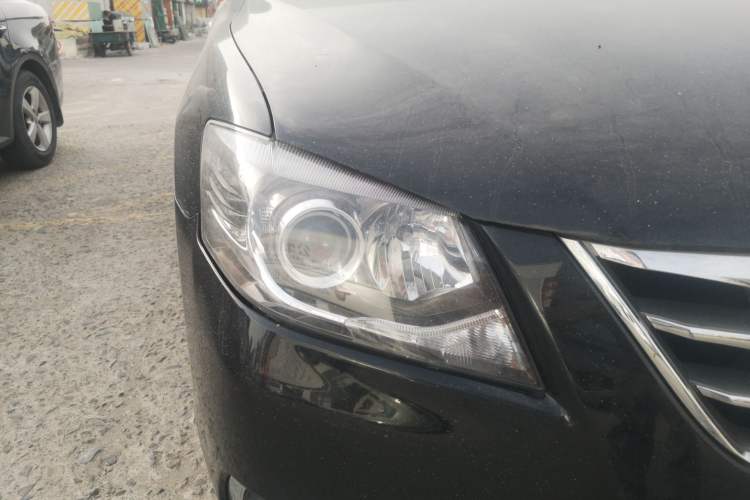 Used Toyota Camry 2013 200G Classic Luxury Edition Right Front Headlight