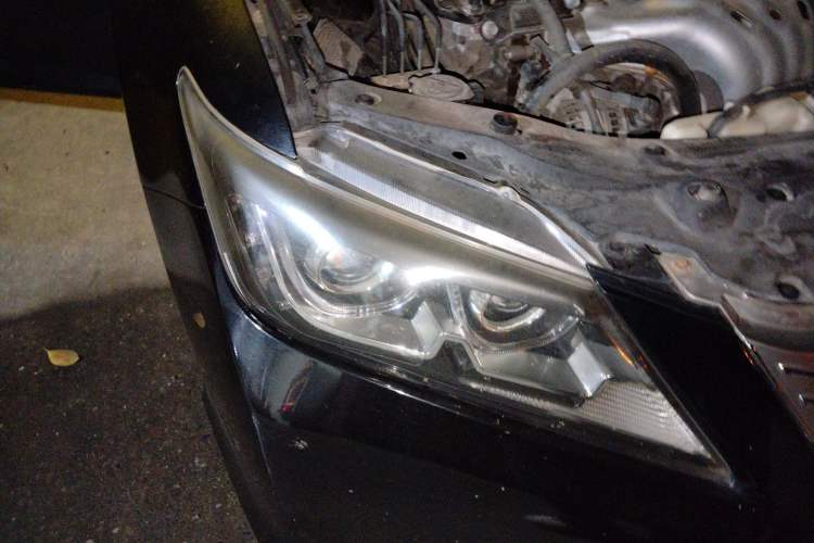 Used Toyota Camry 2013 2.0G Comfort Edition Right Front Headlight