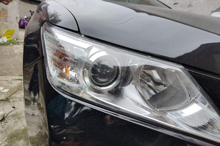 Used Toyota Camry 2013 2.5G Comfort Edition Right Front Headlight