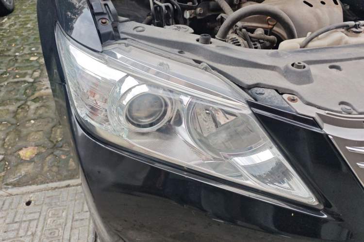 Used Toyota Camry 2013 2.0G Comfort Edition Right Front Headlight