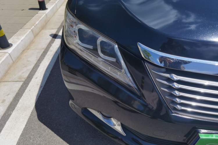 Used Toyota Camry 2013 2.0G Comfort Edition Right Front Headlight