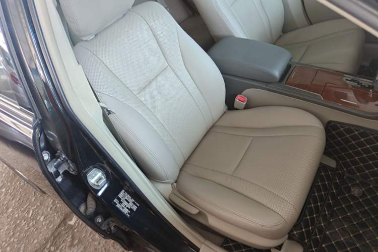 Used Toyota Camry 2013 200E Classic Elite Edition Right Front Seat