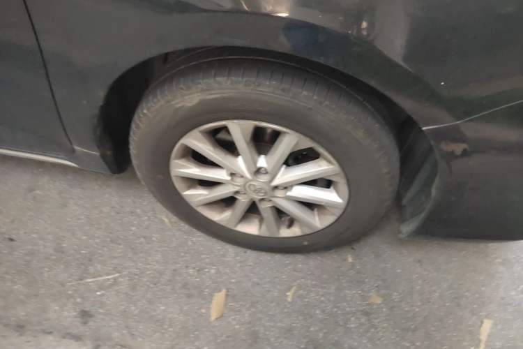 Used Toyota Camry 2013 2.5G Comfort Edition Right Front Wheel Hub