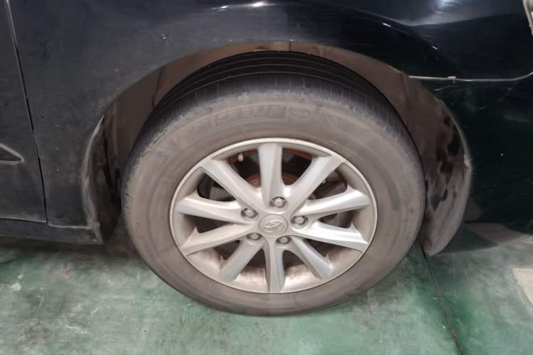 Used Toyota Camry 2013 200G Classic Luxury Edition Right Front Wheel Hub