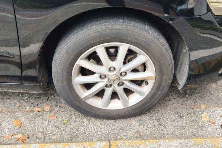 Used Toyota Camry 2013 200G Classic Luxury Edition Right Front Wheel Hub