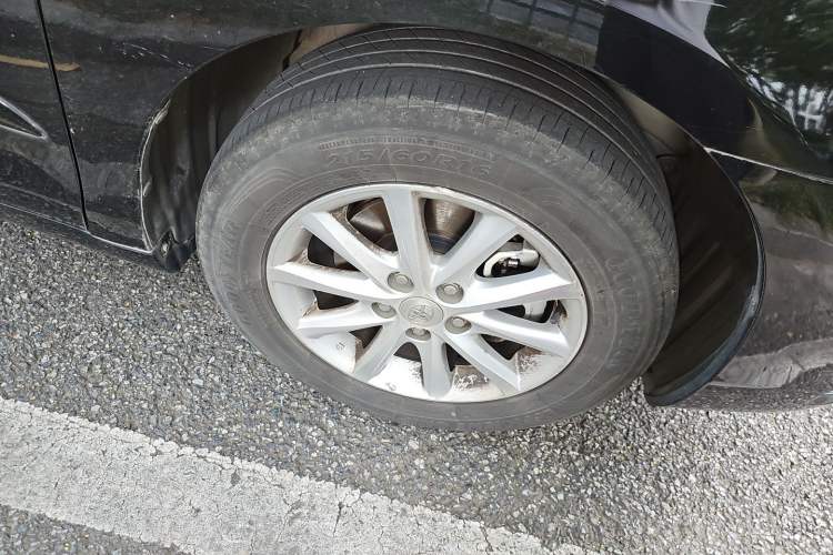 Used Toyota Camry 2013 200G Classic Luxury Edition Right Front Wheel Hub