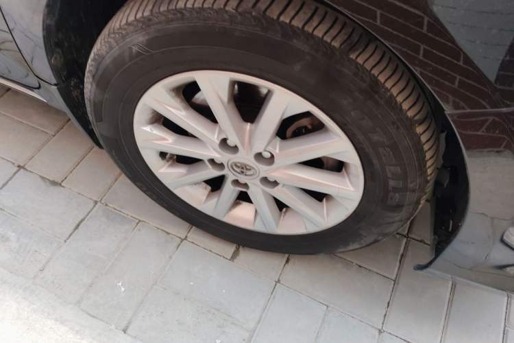 Used Toyota Camry 2013 2.0G Comfort Edition Right Front Wheel Hub