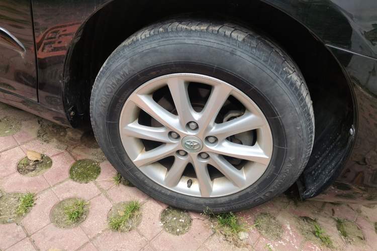 Used Toyota Camry 2013 200G Classic Luxury Edition Right Front Wheel Hub