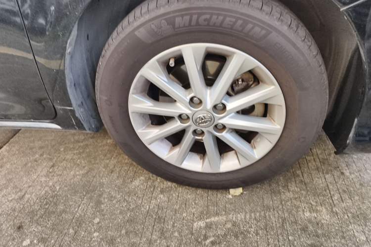 Used Toyota Camry 2013 2.0G Comfort Edition Right Front Wheel Hub