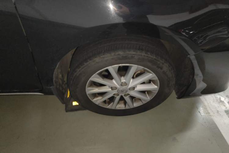 Used Toyota Camry 2013 2.5G Comfort Edition Right Front Wheel Hub