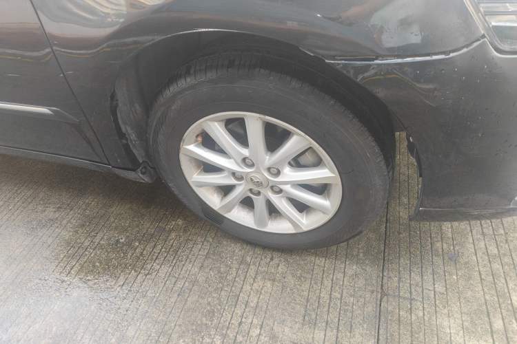 Used Toyota Camry 2013 200G Classic Luxury Edition Right Front Wheel Hub