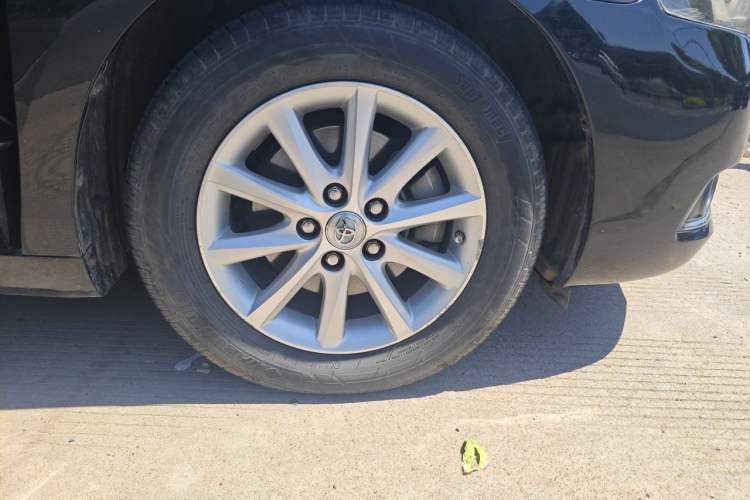 Used Toyota Camry 2013 200E Classic Elite Edition Right Front Wheel Hub
