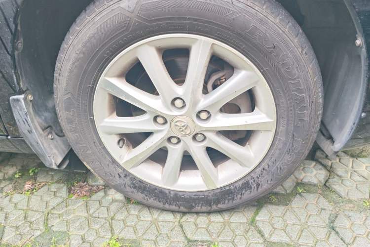 Used Toyota Camry 2013 200G Classic Luxury Edition Right Front Wheel Hub