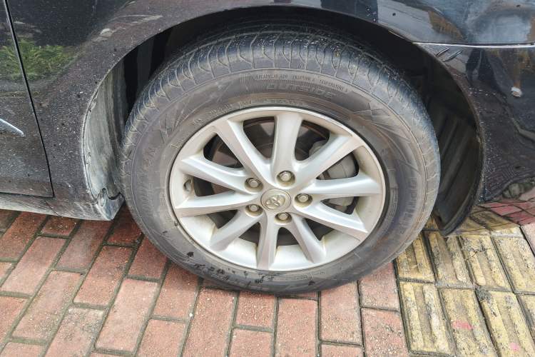 Used Toyota Camry 2013 200G Classic Luxury Edition Right Front Wheel Hub