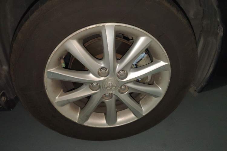 Used Toyota Camry 2013 200G Classic Luxury Edition Right Front Wheel Hub