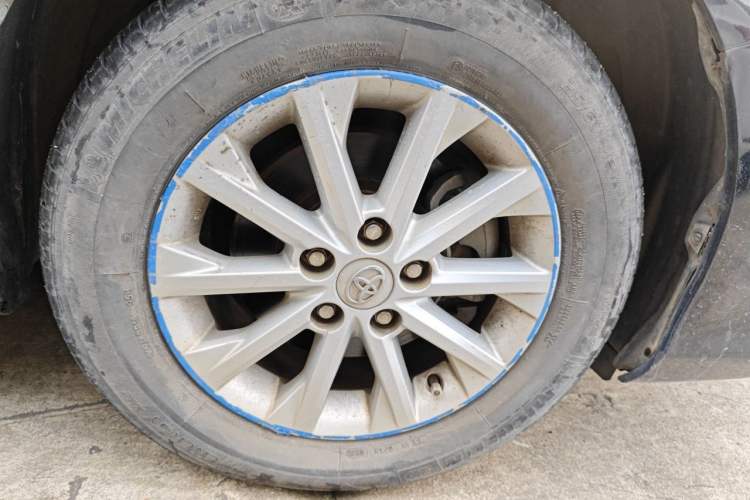Used Toyota Camry 2013 2.5G Comfort Edition Right Front Wheel Hub