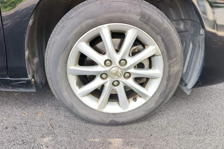 Used Toyota Camry 2013 200G Classic Luxury Edition Right Front Wheel Hub