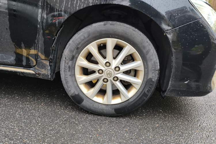 Used Toyota Camry 2013 2.0G Comfort Edition Right Front Wheel Hub