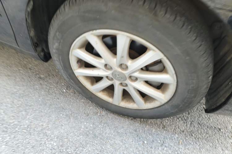 Used Toyota Camry 2013 200G Classic Luxury Edition Right Front Wheel Hub