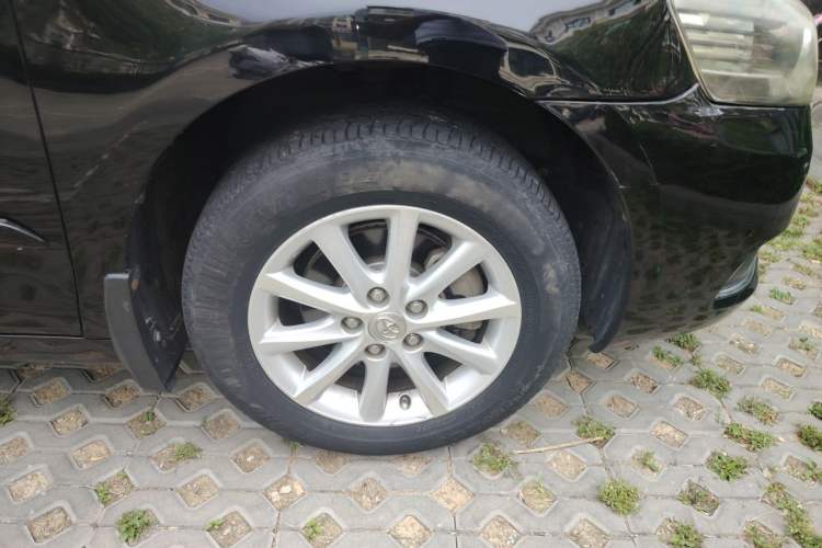 Used Toyota Camry 2013 200E Classic Elite Edition Right Front Wheel Hub