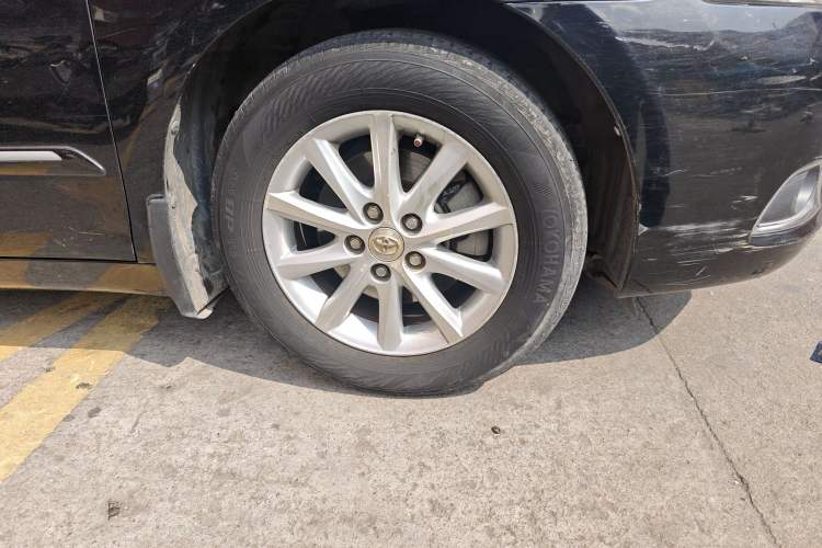 Used Toyota Camry 2013 200G Classic Luxury Edition Right Front Wheel Hub