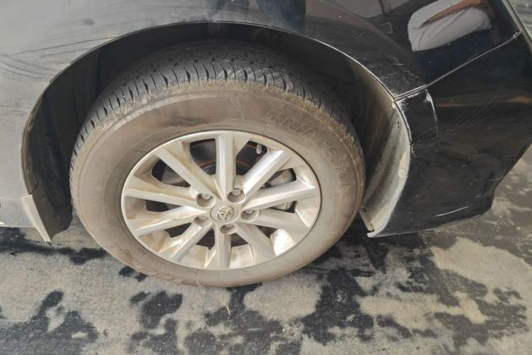 Used Toyota Camry 2013 2.0G Comfort Edition Right Front Wheel Hub