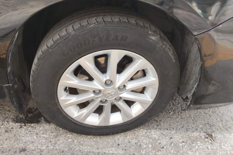 Used Toyota Camry 2013 2.0G Comfort Edition Right Front Wheel Hub