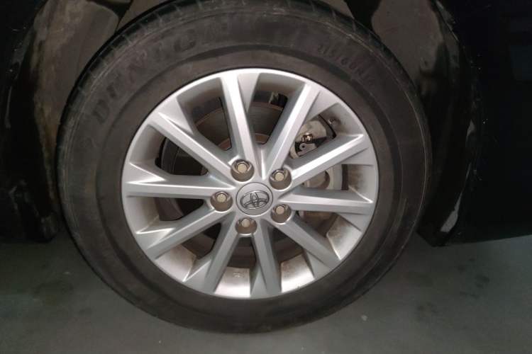 Used Toyota Camry 2013 2.0G Comfort Edition Right Front Wheel Hub
