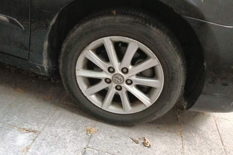 Used Toyota Camry 2013 200G Classic Luxury Edition Right Front Wheel Hub