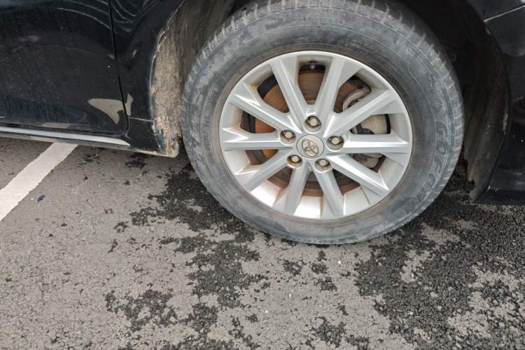 Used Toyota Camry 2013 2.0G Comfort Edition Right Front Wheel Hub