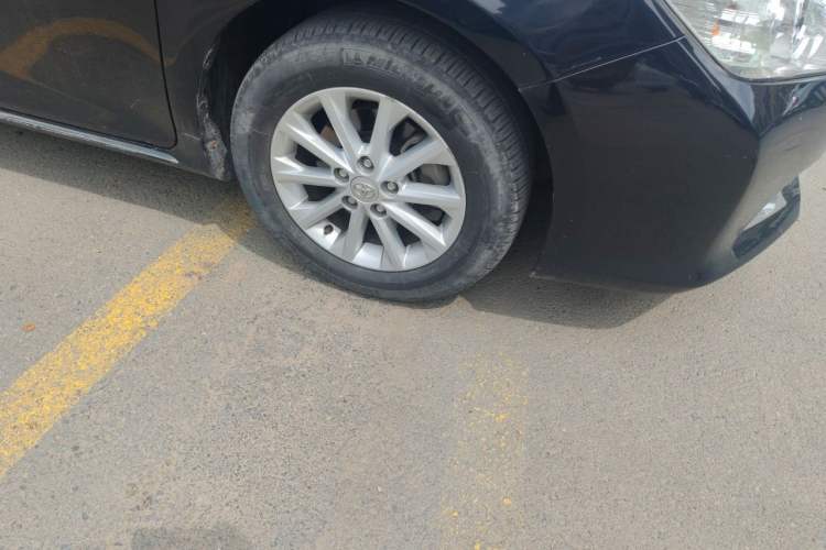 Used Toyota Camry 2013 2.0G Comfort Edition Right Front Wheel Hub